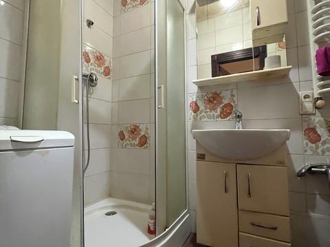 квартира за адресою Сергія Єфремова вул., 21