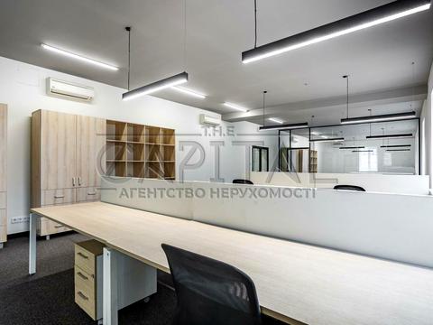 комерційна за адресою Науки просп., 1/5
