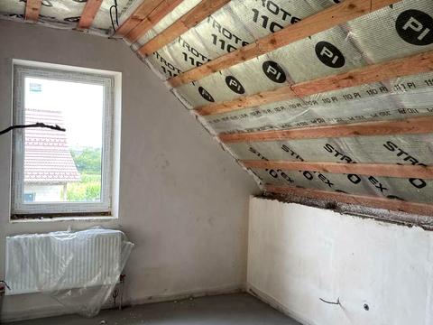 будинок за адресою с. Погреби, соборна