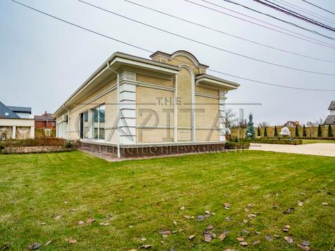 будинок за адресою Вишнева вул.