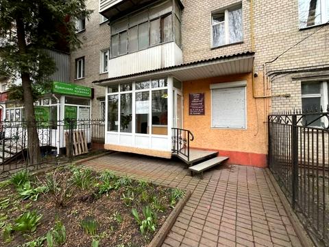 комерційна за адресою Кам'янецька вул., 75