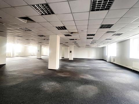 комерційна за адресою 23 Серпня вул., 33а
