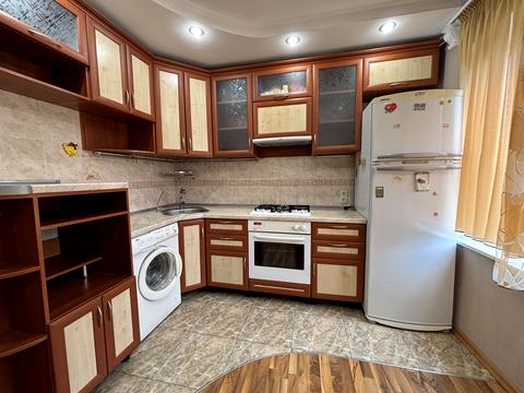 квартира за адресою Спартака Маковського вул. (Косигіна), 10