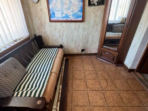 комерційна за адресою Шкільна вул., 1