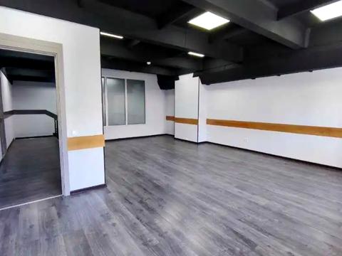 коммерческая по адресу Строителей ул., 23 Б