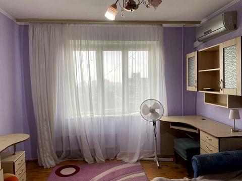 квартира за адресою Миколи Василенка вул., 14-Г