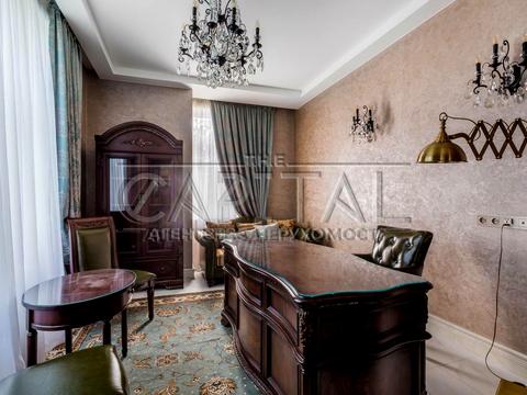 будинок за адресою світанкова, 10