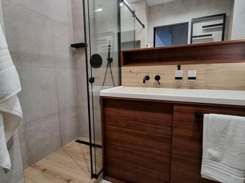 квартира за адресою Салютна вул., 2к1