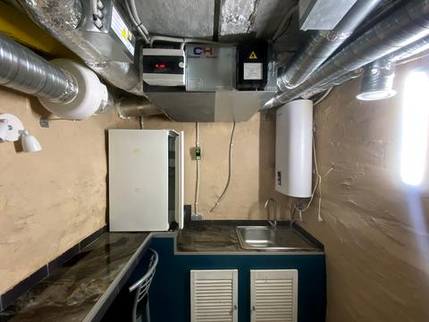 комерційна за адресою Пирогова вул., 5