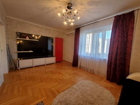 квартира по адресу Ларисы Руденко ул., 10-Г