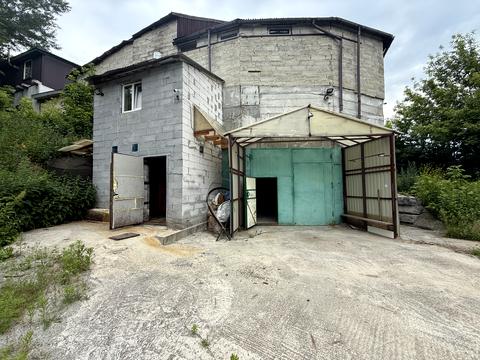 паркомісце за адресою Миколи Амосова вул., 5