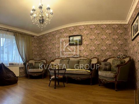 будинок за адресою Українська вул.