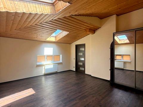 квартира за адресою Винники, Івасюка вул., 42