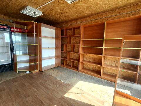 комерційна за адресою Центральна, 7