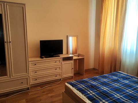 квартира по адресу Строителей ул., 14