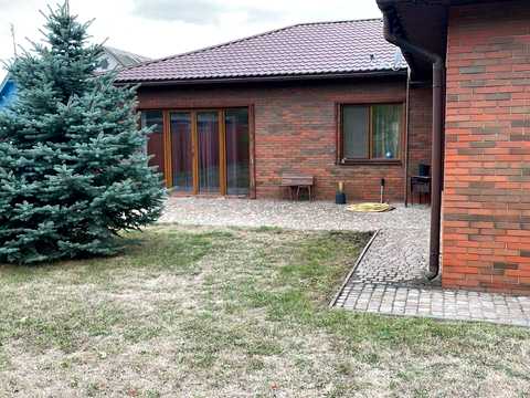 будинок за адресою Центральна