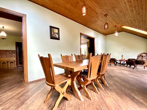 будинок за адресою Героїв Небесної Сотні, 28