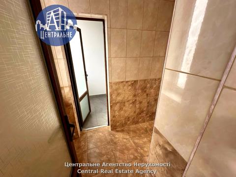 комерційна за адресою Ярослава Мудрого вул. (Моріса Тореза), 64б