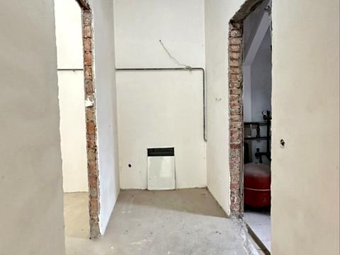 комерційна за адресою Подільська вул., 12