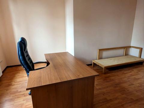 комерційна за адресою Павла Загребельного вул. (Миколи Раєвського), 8