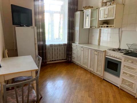 квартира за адресою Святослава Караванського вул. (Жуковського), 16