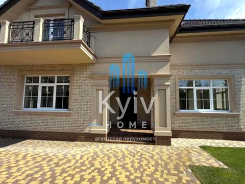 будинок за адресою Набережна