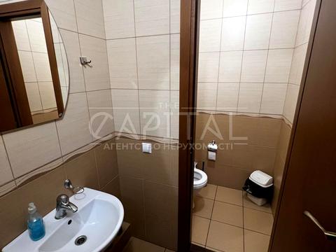 комерційна за адресою Антоновича вул. (Горького), 103