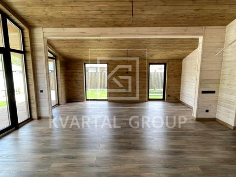 будинок за адресою Успішна, 1