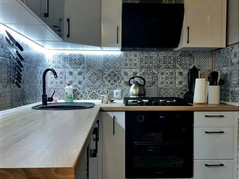 квартира за адресою вул. Симоненка, 8