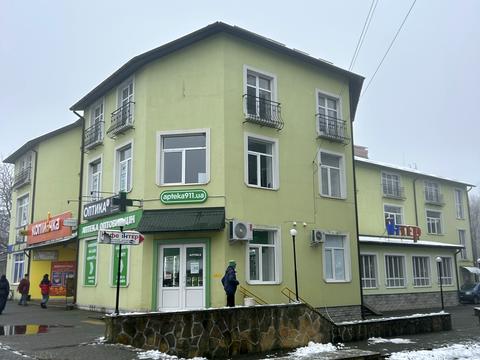 комерційна за адресою Украінська, 8