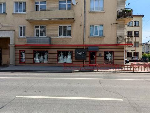 комерційна за адресою Замкова, 7