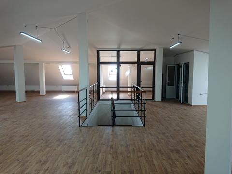 комерційна за адресою Зелена вул., 238