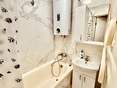 квартира за адресою Привокзальна вул., 12