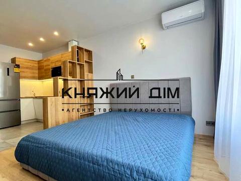 квартира за адресою Дніпровська набережна вул., 17В