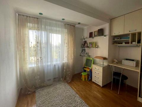 квартира за адресою Космічна вул., 6