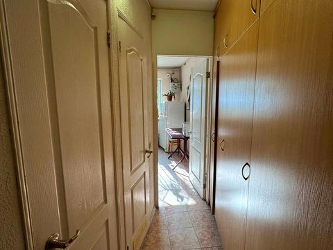 комерційна за адресою Семінарська вул., 15а