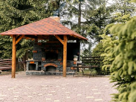 коммерческая по адресу с. Яблоница, Степана Бандери, 30