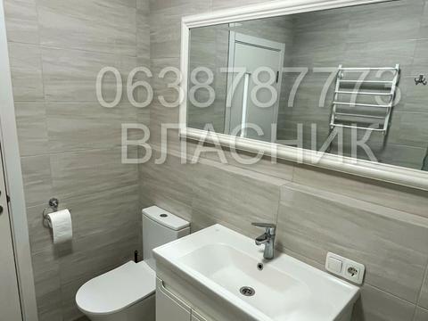 квартира за адресою Юнацька вул., 1