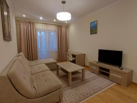 квартира за адресою Академіка Єфремова вул. (Командарма Уборевича), 8-А