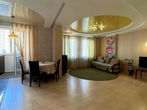 квартира за адресою Академіка Сахарова вул., 86