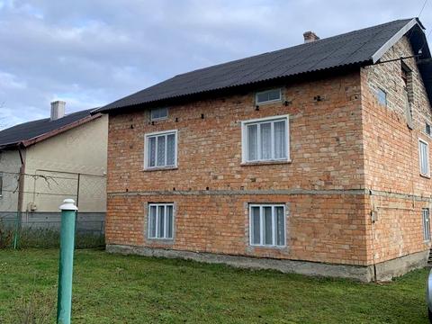 будинок за адресою Молодіжна вул., 174