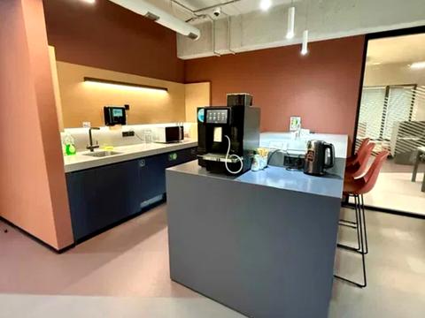 коммерческая по адресу Зоологическая ул., 5