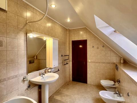 будинок за адресою Крутогірна вул., 52