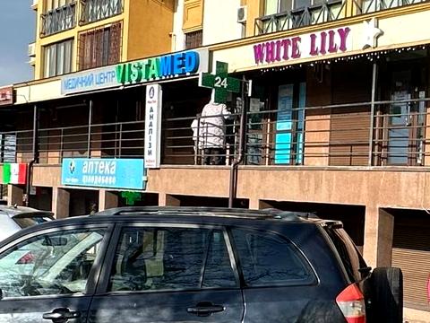 комерційна за адресою Соборна вул. (), 10-А