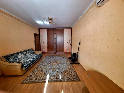 квартира за адресою Каштанова вул., 3