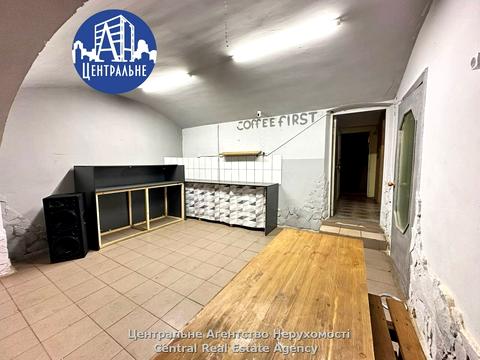 комерційна за адресою Чернівці, Марка Вовчка вул., 2
