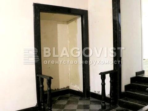 комерційна за адресою Лютеранська вул., 4