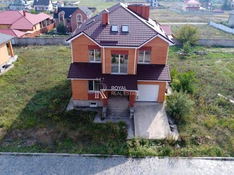 будинок за адресою тініста