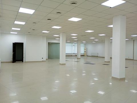 комерційна за адресою Тичини вул., 3