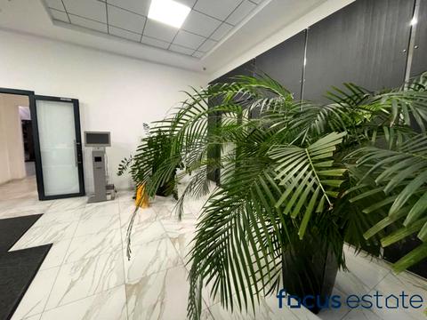 комерційна за адресою Миколи Міхновського бульв. (Дружби Народів), 19